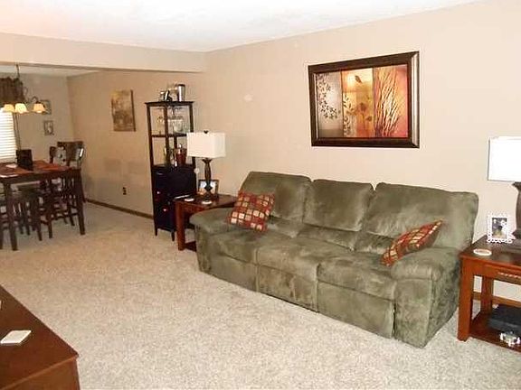 5th image of 334 Wimbledon Ct
