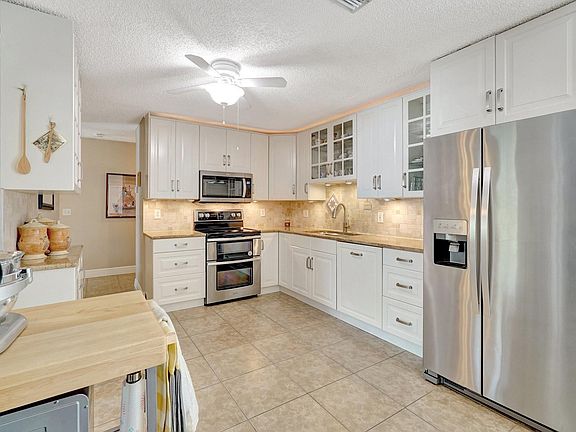 4th image of 8630 BRIDLE PATH Court #207