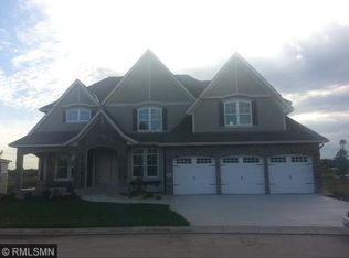 42 Monarch Ln, North Oaks, MN 55127