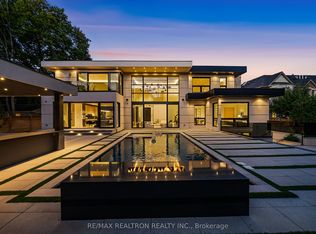 32 Laureleaf Rd, Markham, ON L3T2X5