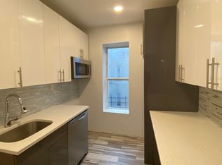 993 Summit Ave APT 4W, Bronx, NY 10452