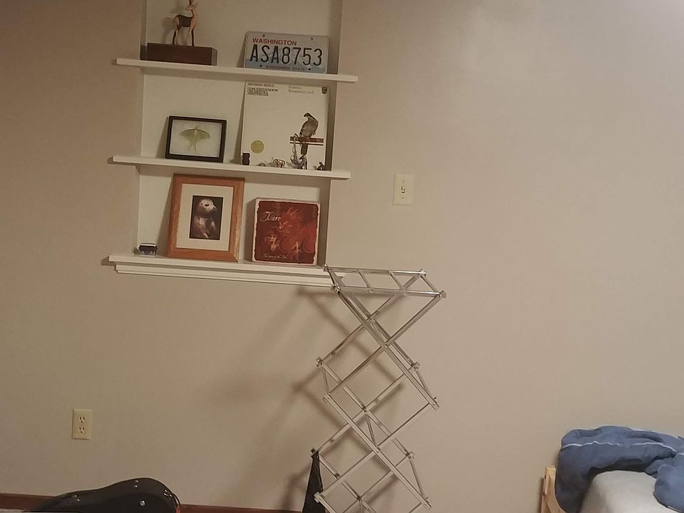 1st image of 420 Ash Ave #1