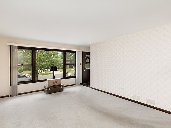 4th image of 18052 Soleri Dr