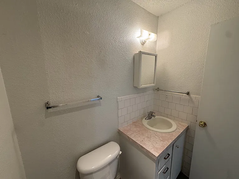 5909 East Fm #40-1 — Photo 9