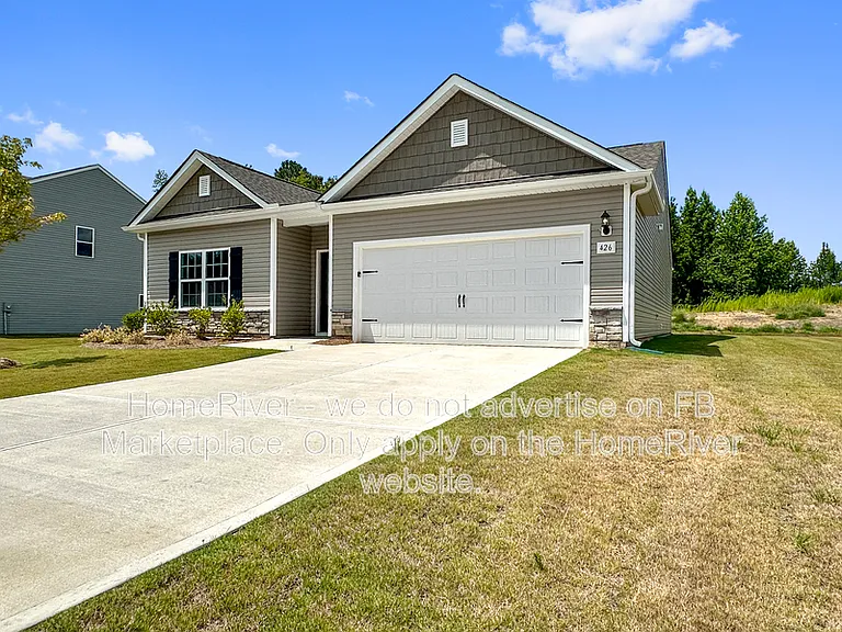 426 Chedworth Dr — Photo 2