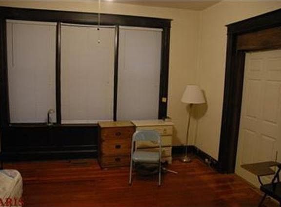4th image of 4571 Gibson Ave