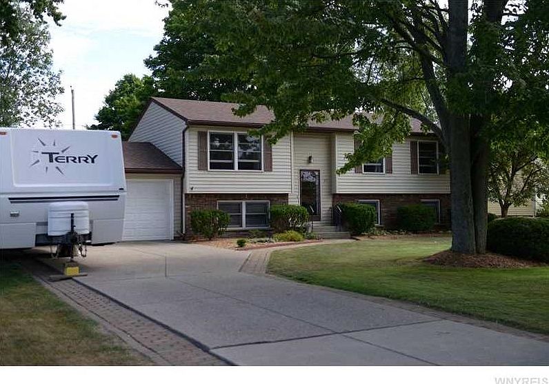 1st image of 43 Creekside Dr