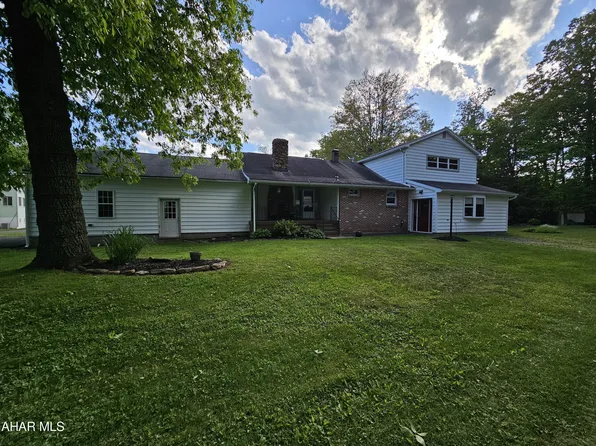 122 Pecan Ave, Altoona, PA 16601