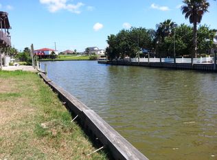 130 Driftwood Rd, Freeport, TX 77541