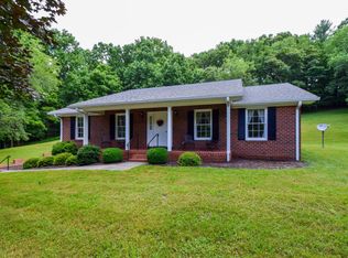 5188 Twelve Oclock Knob Rd, Roanoke, VA 24018