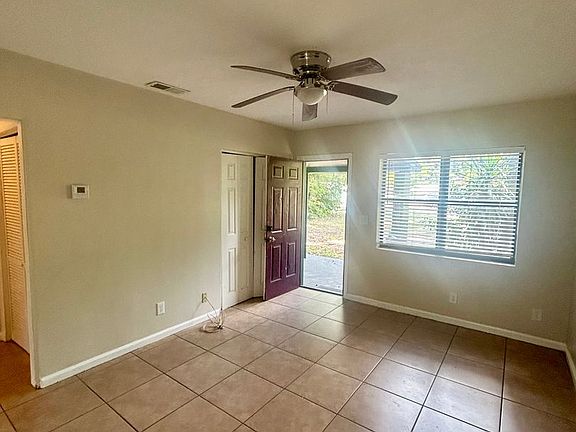 4th image of 2150 NE 3rd St