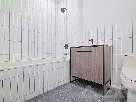 5th image of 63 Lewis Ave APT 5A