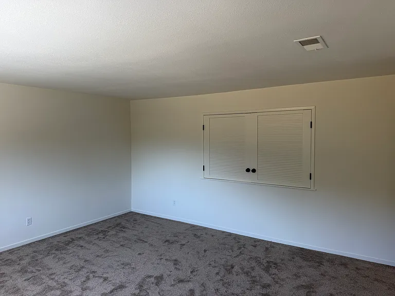 427 Bloom Ln — Photo 26