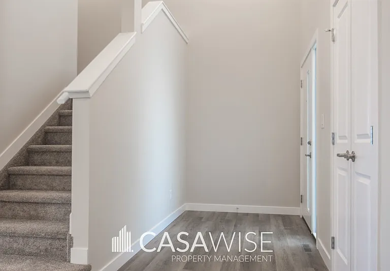 150 Awentia St #150 — Photo 6