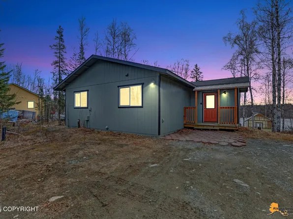 10384 W Lakeshore Dr, Wasilla, AK 99623