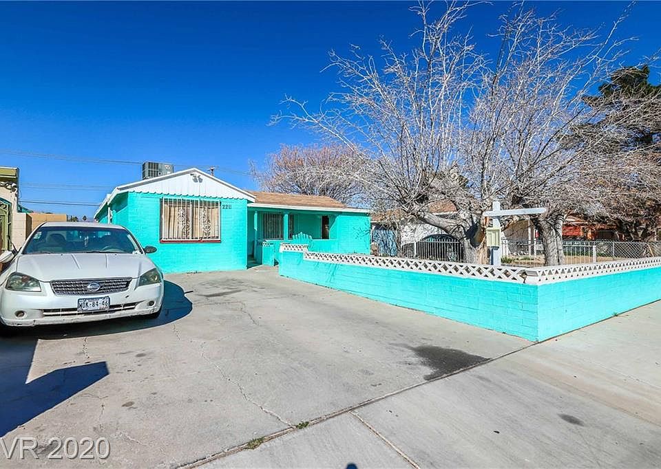 1st image of 2211 Poplar Ave