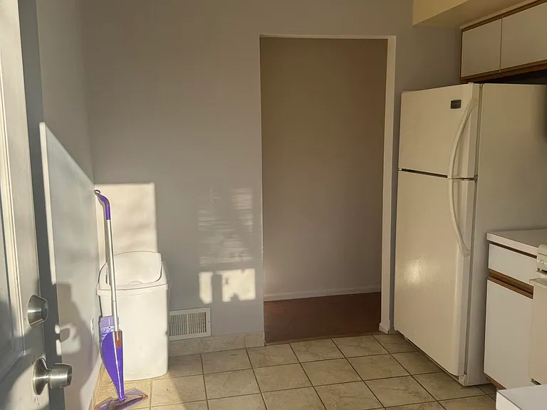 1051 Rathbun Ave #1 — Photo 4