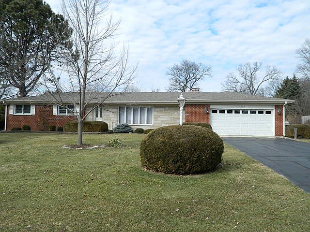 1st image of 1225 Foxglove Dr