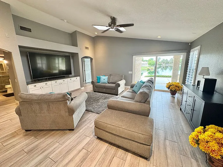 1401 W Blue Ridge Ct — Photo 14