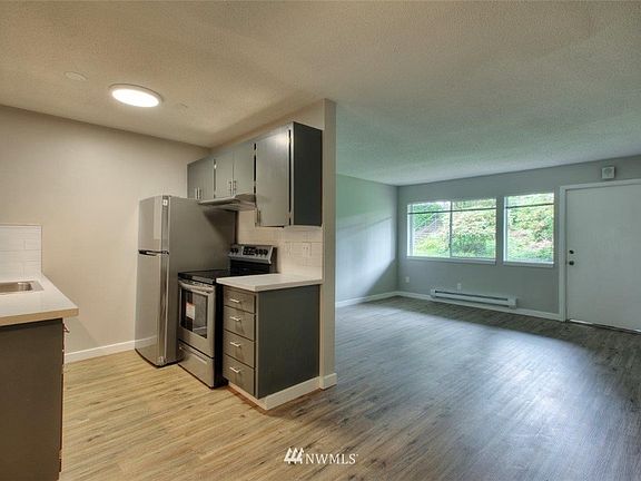 5th image of 9623 S 248th St Unit E5