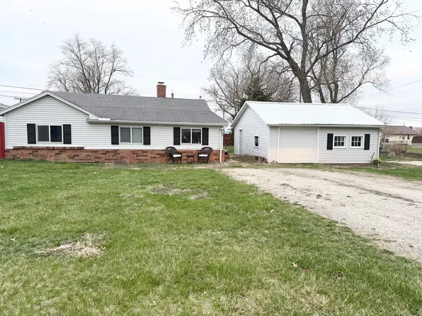 303 Orr Ave, Pekin, IL 61554