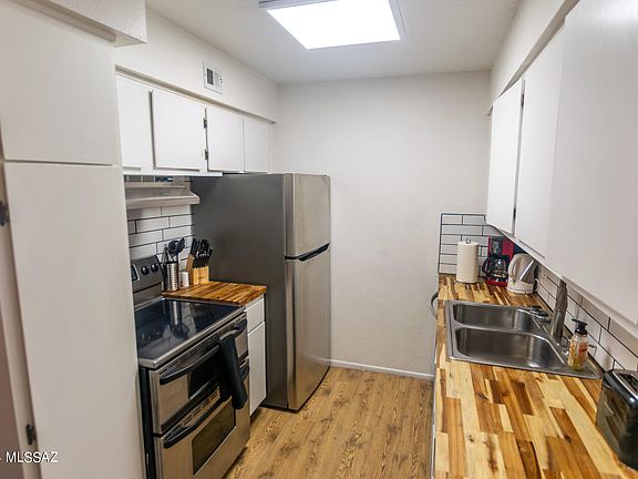 3rd image of 6321 N Barcelona Ct Unit 908