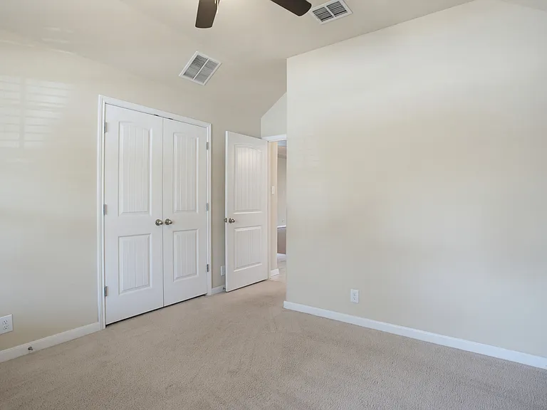 30612 Holstein Rd — Photo 11