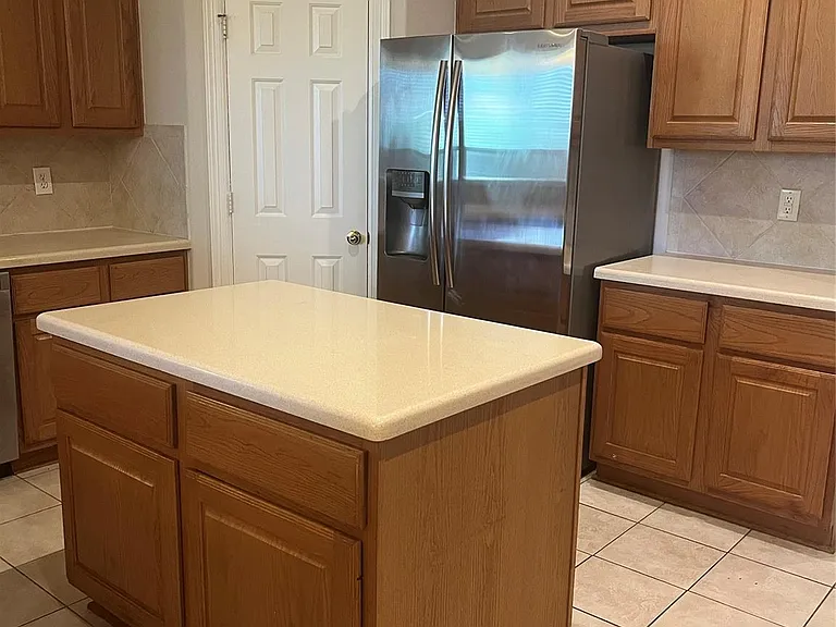 24319 Bay Hill Blvd — Photo 4