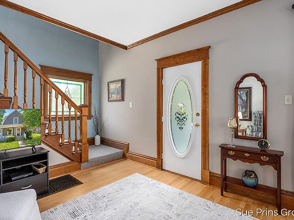 4th image of 3836 30th St SW