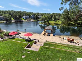 325 Lakehurst Dr, Waterloo, NE 68069