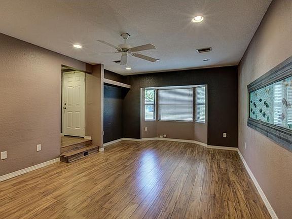 3rd image of 504 Longley Dr