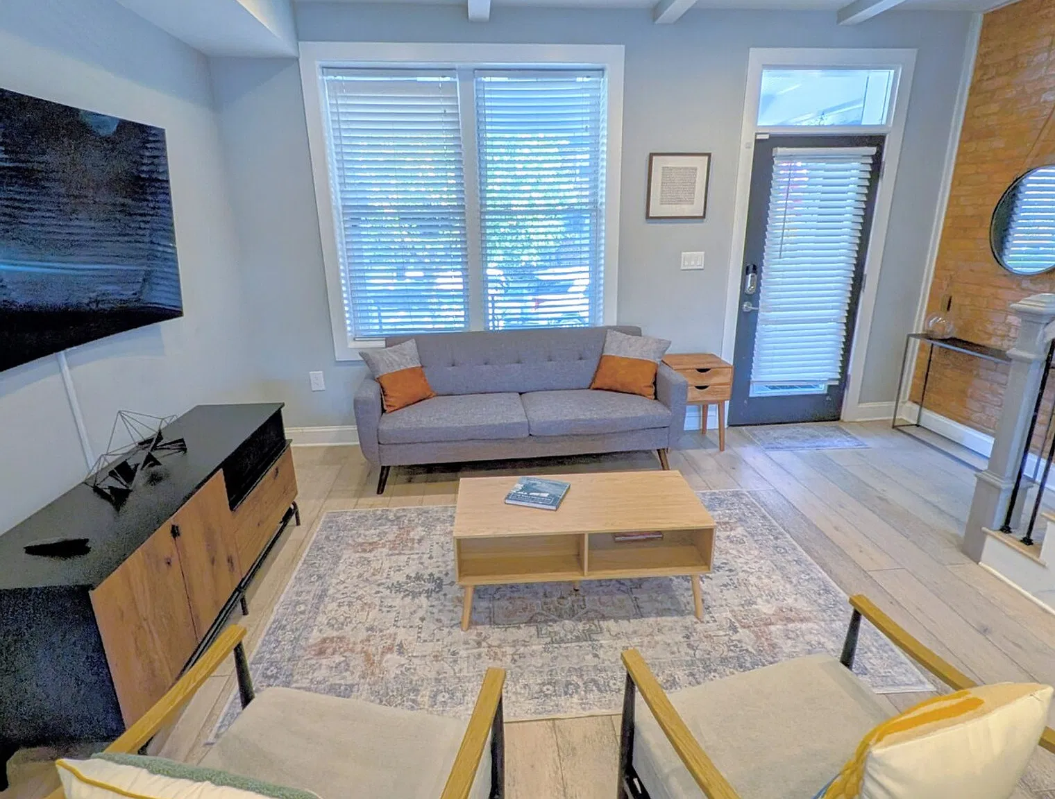 4 bed, 3.5 bath, $6,341 — Photo 2