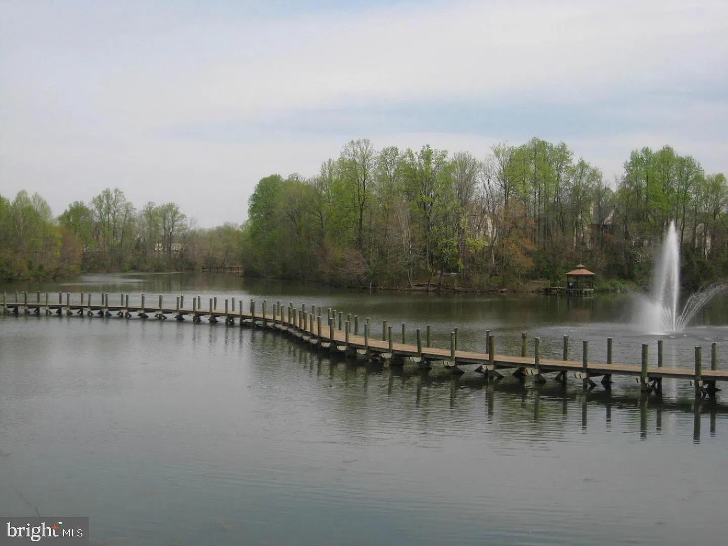 2 bed, 2.0 bath, 962 sqft, $2,175 — Photo 2