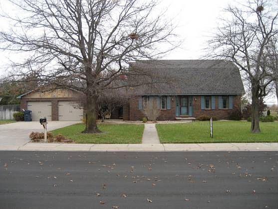 2nd image of 208 Buckskin Rd