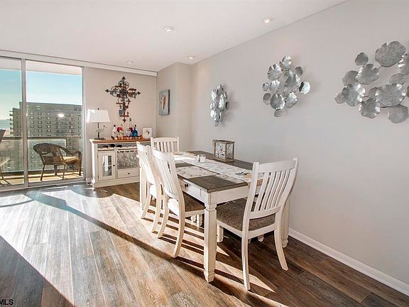 4th image of 4800 Boardwalk APT 2107