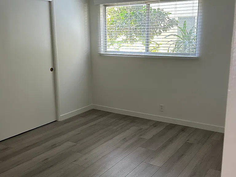 805 Arcadia Ave — Photo 6