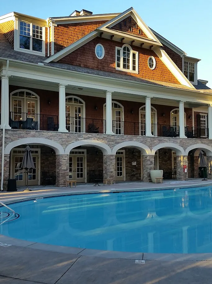 1 bed, 950 sqft, $1,995 — Photo 3