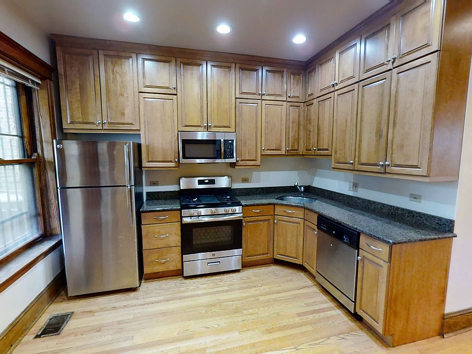 1st image of 3740 N Magnolia Ave #1