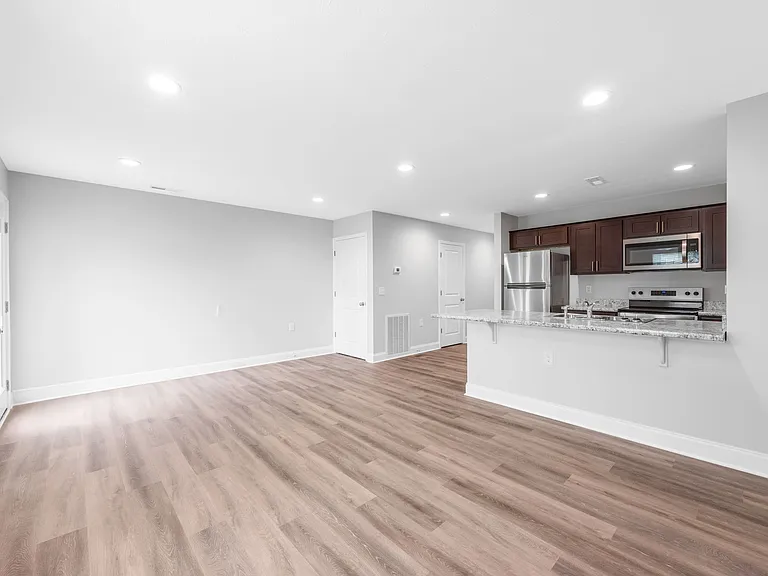 451 Lower Stone Ave #1 — Photo 7