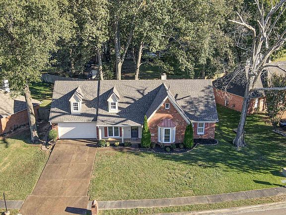 3rd image of 4250 Thunderstone Cir W