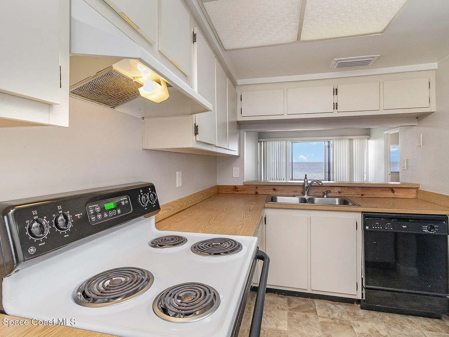 2469 S Washington Ave — Photo 4