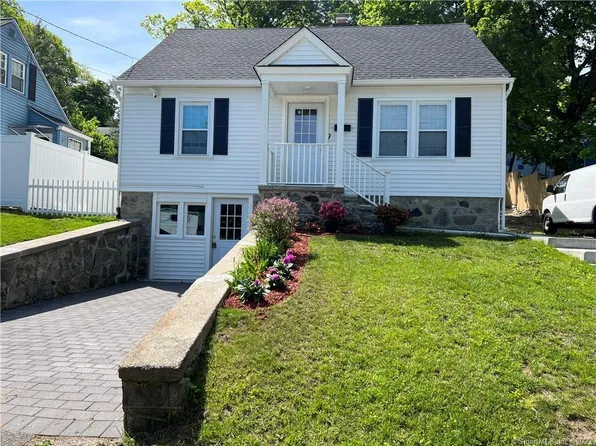 1 Crystal Terrace, Waterbury, CT 06704