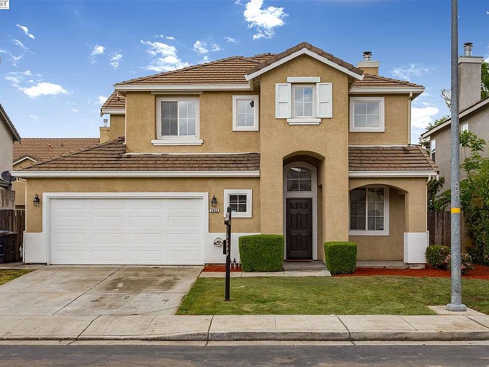 2nd image of 2833 Herford Ln