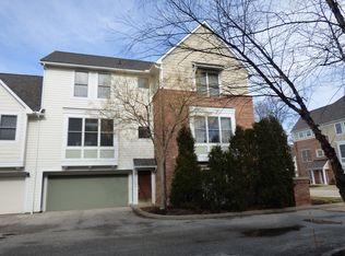 1502 Huntington Ln, Cleveland, OH 44118