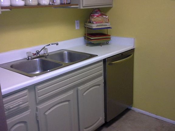 5th image of 6822 N 35th Ave Unit B