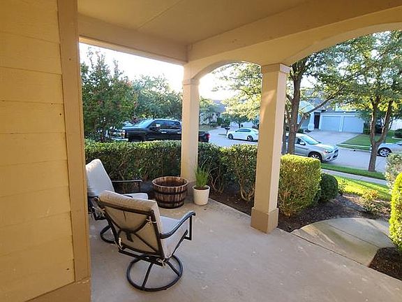 4th image of 5112 Meyers Ln