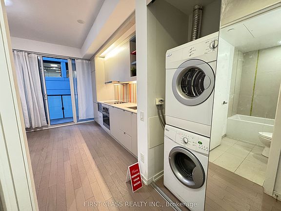 5th image of 101 Peter St #617