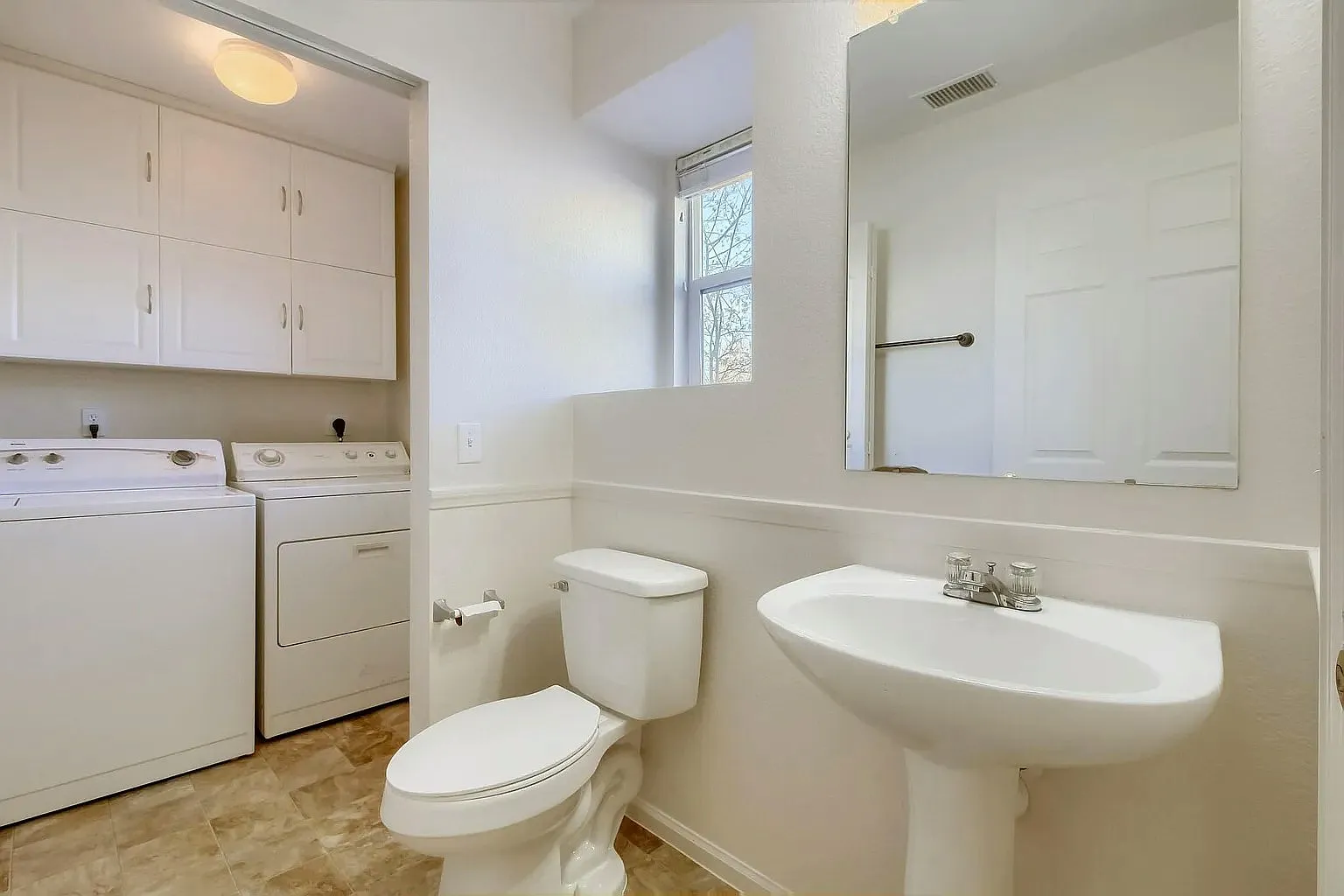 19014 E 57TH PL ,Unit C, Unit C — Photo 3