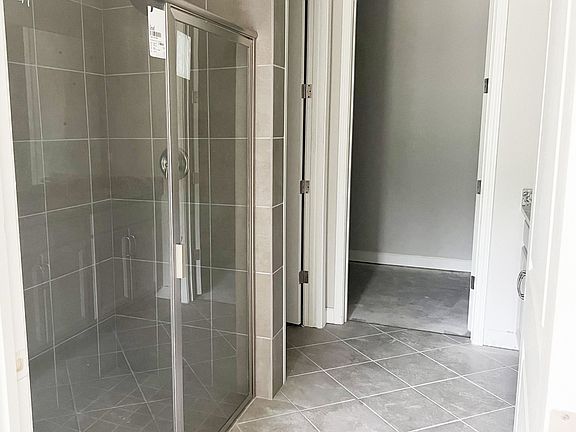 5th image of 8735 Bedfordshire Dr #29