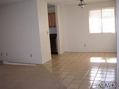 4th image of 808 S Langley Ave Unit 106